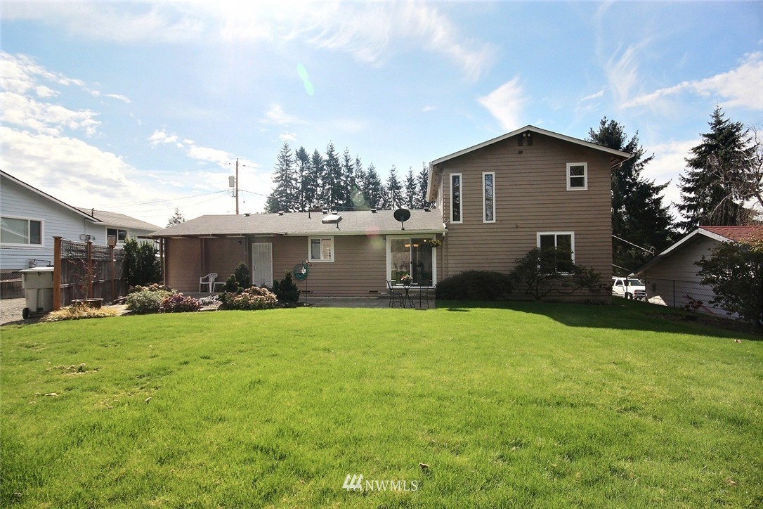 10042 Southeast 190th Street Renton, WA 98055 - Photo 20 of 23 Gallery Image 20