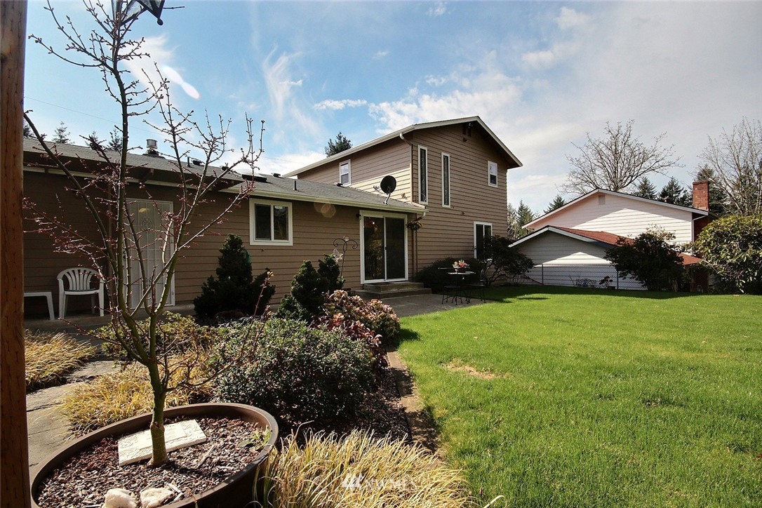 10042 Southeast 190th Street Renton, WA 98055 - Photo 21 of 23 Gallery Image 21