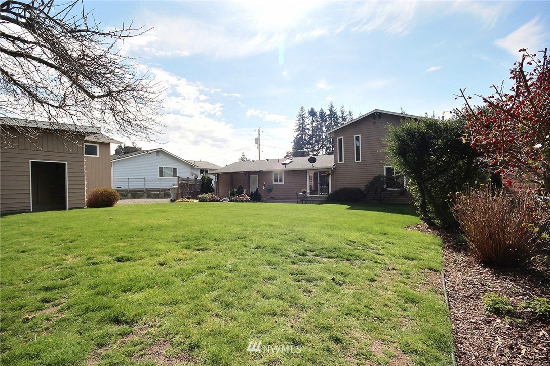 10042 Southeast 190th Street Renton, WA 98055 - Photo 22 of 23 Gallery Image 22