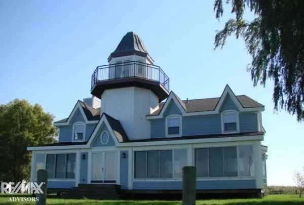 $2,000,000 | 9565 Sni Bora Bayou, Harsens Island, MI 48028