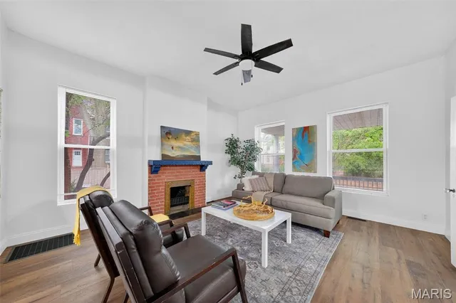 $359,000 | 617 Haven Street, St. Louis, MO 63111