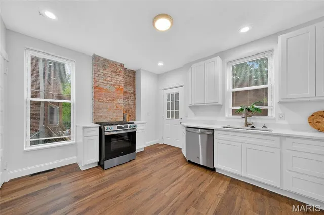 $359,000 | 617 Haven Street, St. Louis, MO 63111