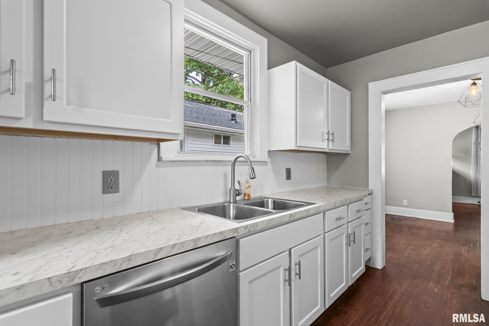 2108 South College Street Springfield, IL 62704 - Photo 16 of 37