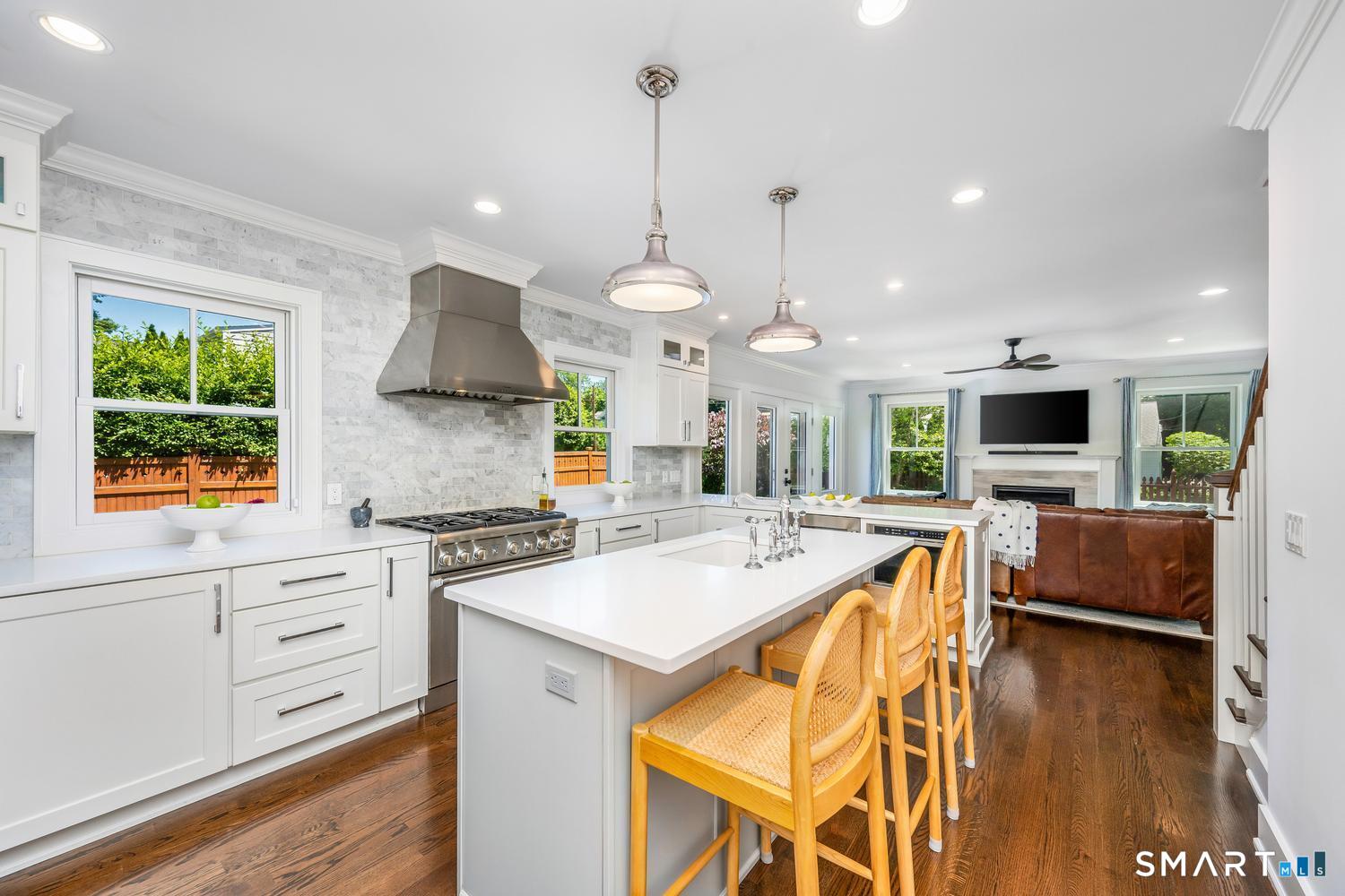 20 Walmsley Road Darien, CT 06820 - Photo 11 of 34