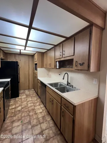 $2,400 | 304 Crown Boulevard, Melbourne, FL 32901