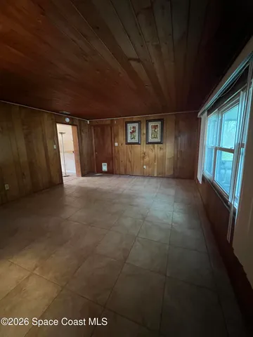 $2,400 | 304 Crown Boulevard, Melbourne, FL 32901