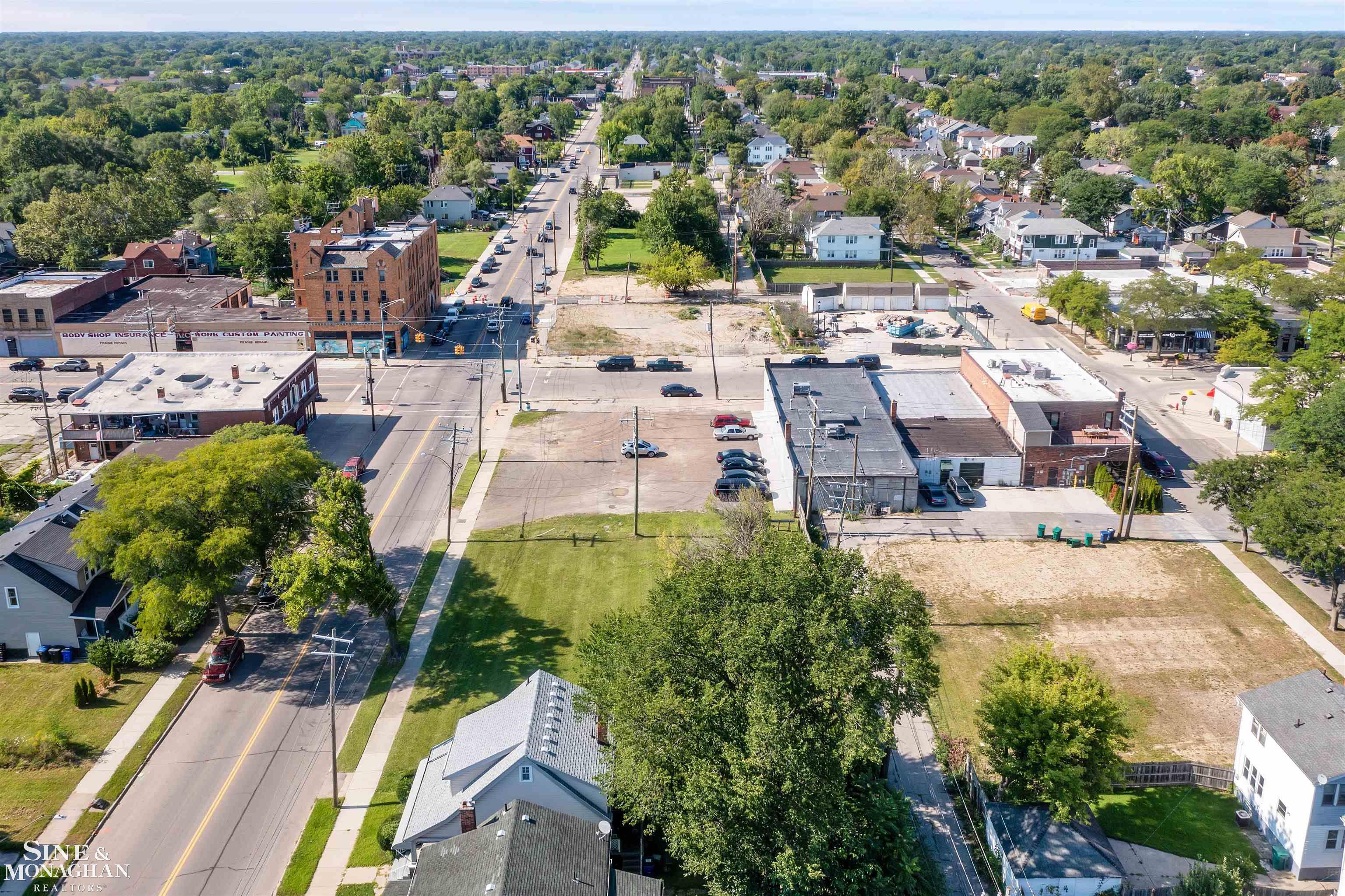 1596 Alter Road Detroit, MI 48215 - Photo 4 of 7