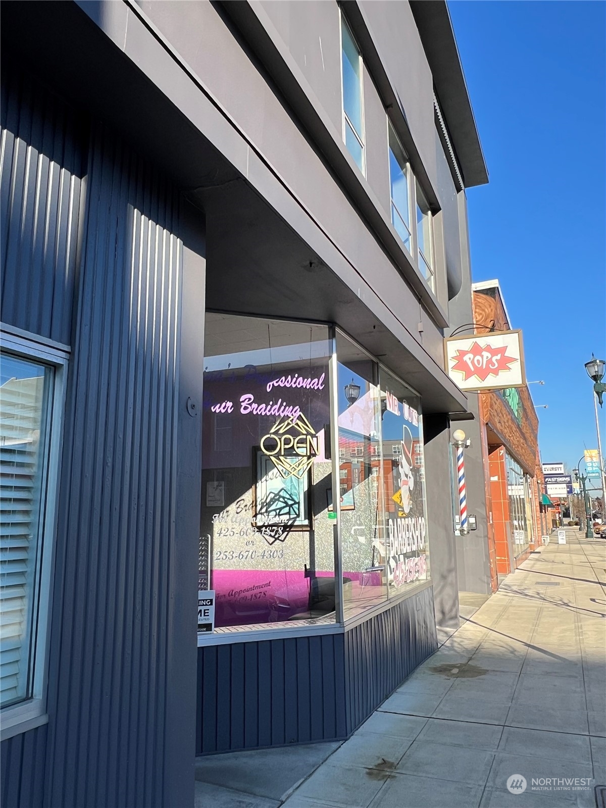 1313 Hewitt Avenue Everett, WA 98201 - Photo 9 of 24