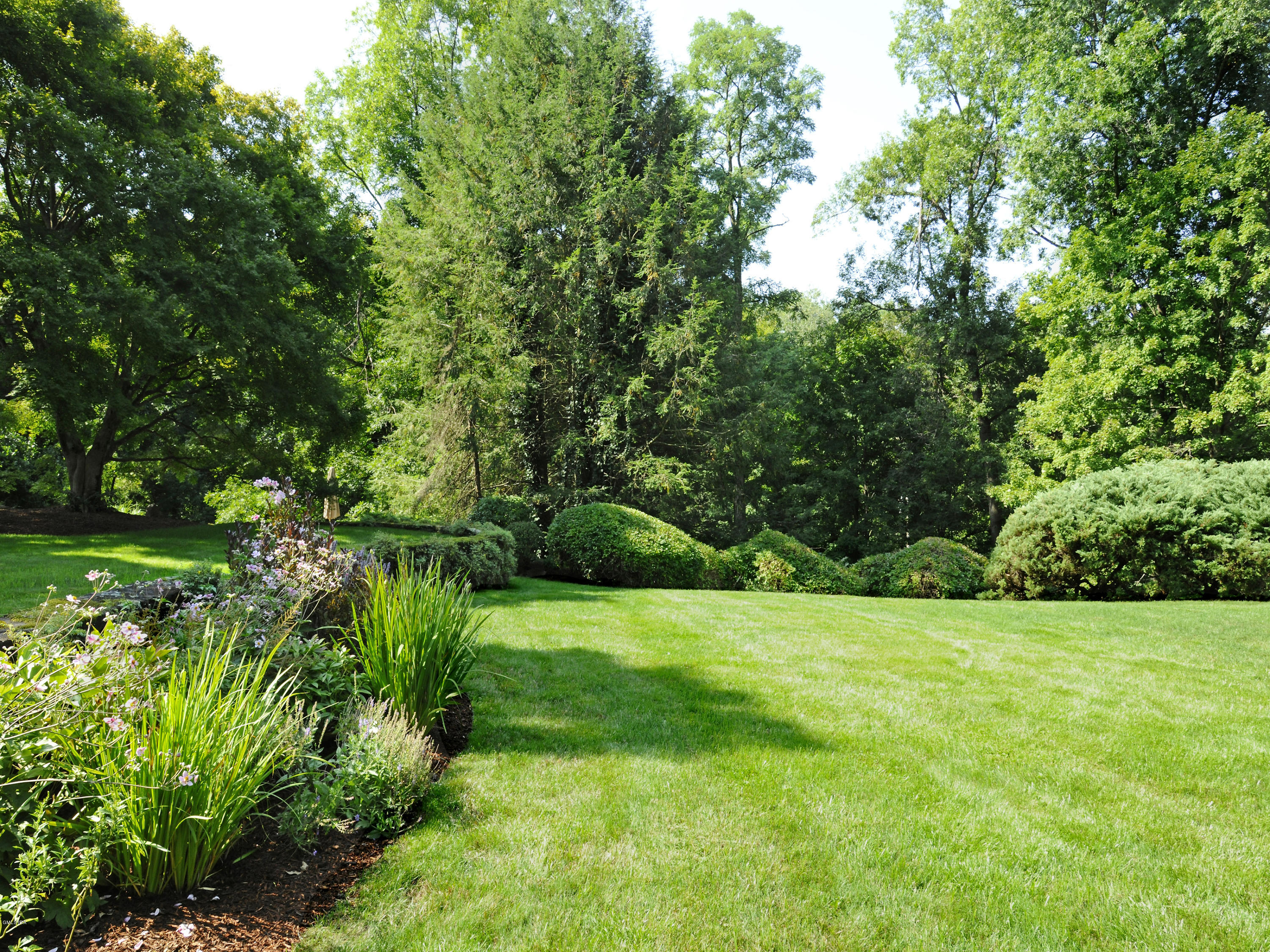 155 Pecksland Road Greenwich, CT 06831 - Photo 17 of 19 Backyard