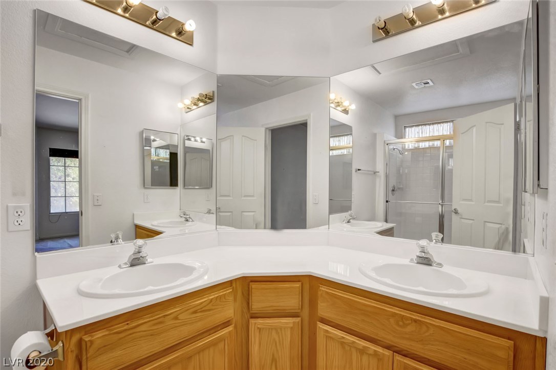 17 Rising Sun Court Henderson, NV 89074 - Photo 20 of 37 Gallery Image 20