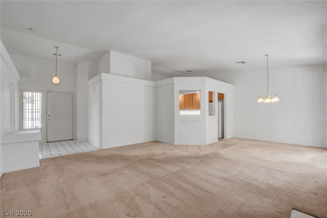 17 Rising Sun Court Henderson, NV 89074 - Photo 6 of 37 Gallery Image 6