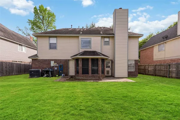 $349,990 | 414 Welford Lane, Highlands, TX 77562