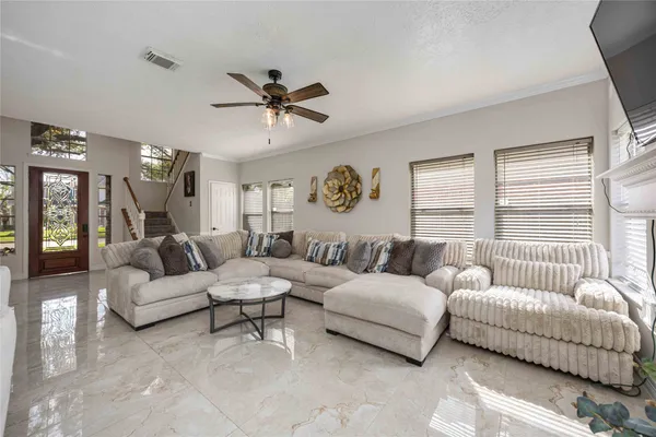 $349,990 | 414 Welford Lane, Highlands, TX 77562