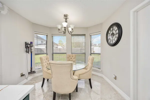 $349,990 | 414 Welford Lane, Highlands, TX 77562