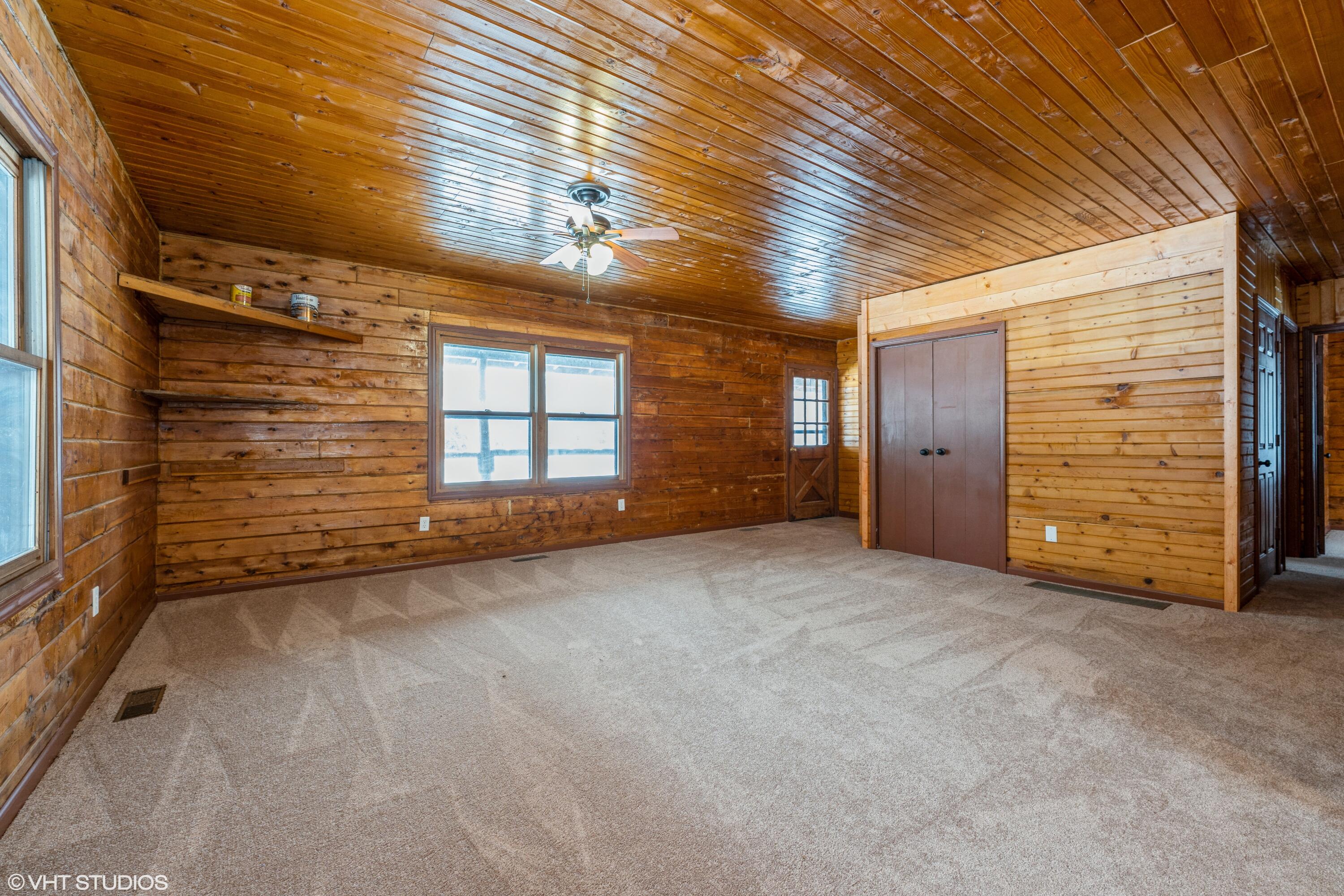 311 Barnhart Road West Coldwater, MI 49036 - Photo 3 of 15 03_311WBARNHARTROAD_2008_livingroom_HiRe