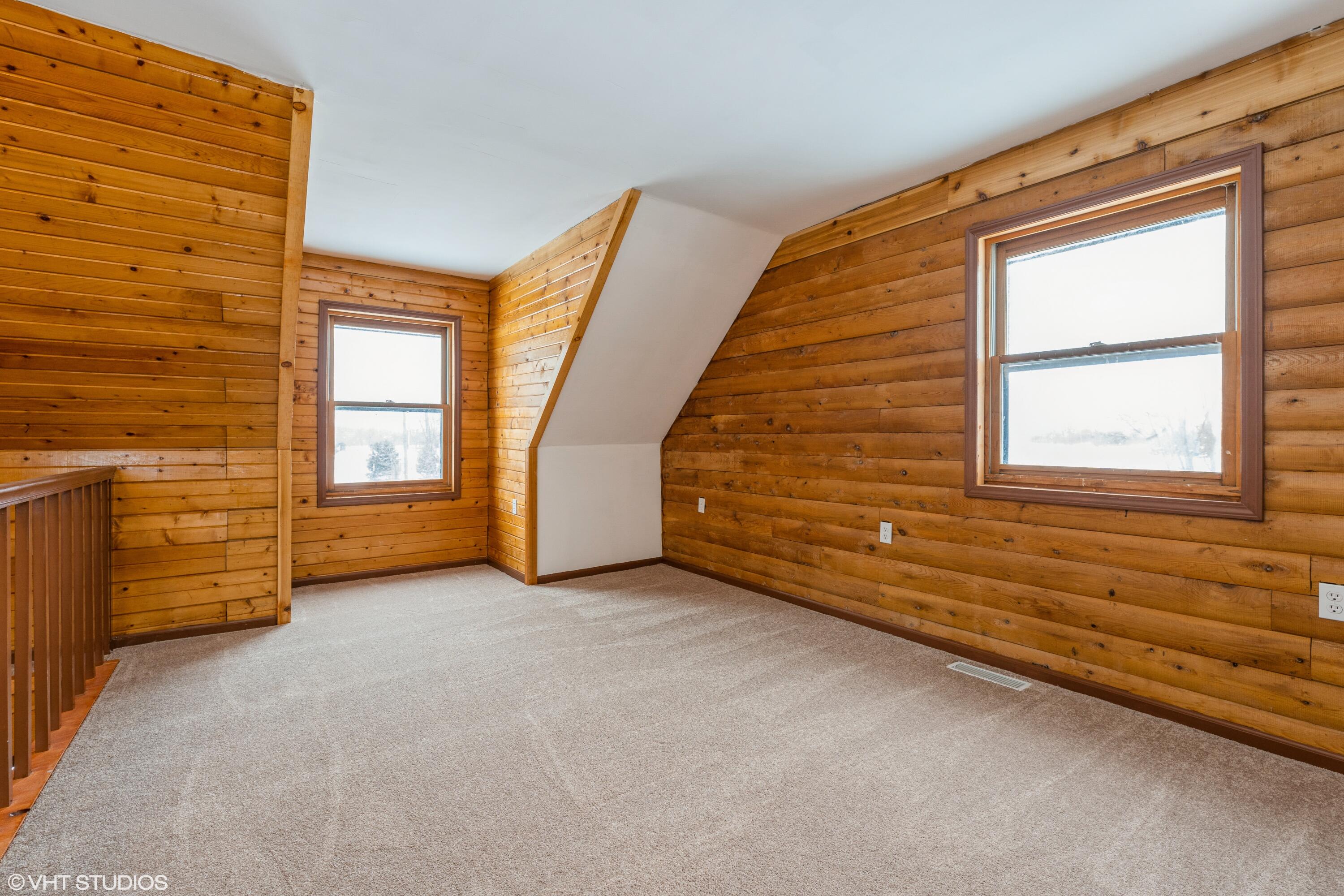 311 Barnhart Road West Coldwater, MI 49036 - Photo 8 of 15 09_311WBARNHARTROAD_2020_upperlevelbedro