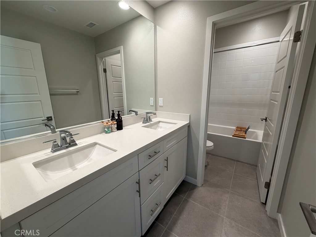 143 Stage Irvine, CA 92618 - Photo 30 of 39