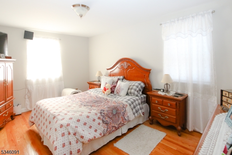 40 Rome Street, Unit 3 Newark, NJ 07105 - Photo 6 of 8