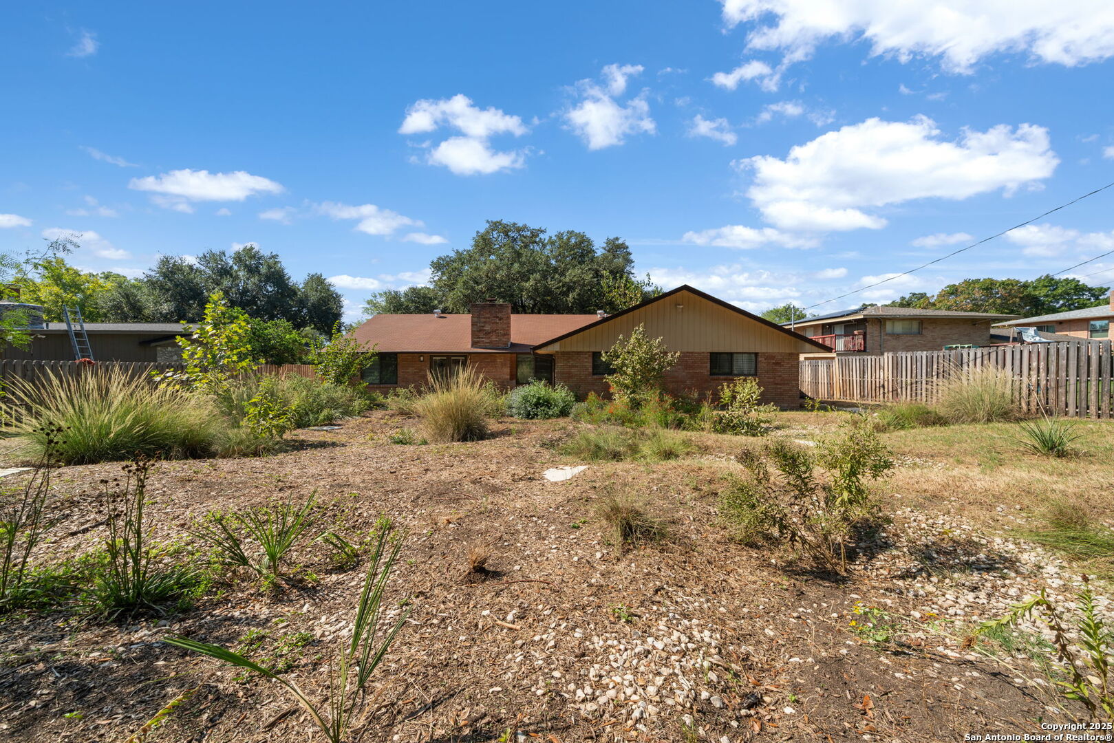 300 Towne Vue Drive Castle Hills, TX 78213 - Photo 30 of 31 a view of a house with a yard