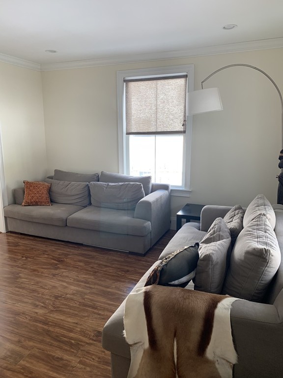 12 Curve Street Lexington, MA 02420 - Photo 6 of 15