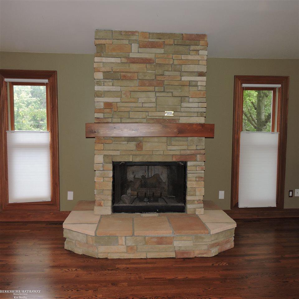 227 Old Perch Road Rochester Hills, MI 48309 - Photo 3 of 48