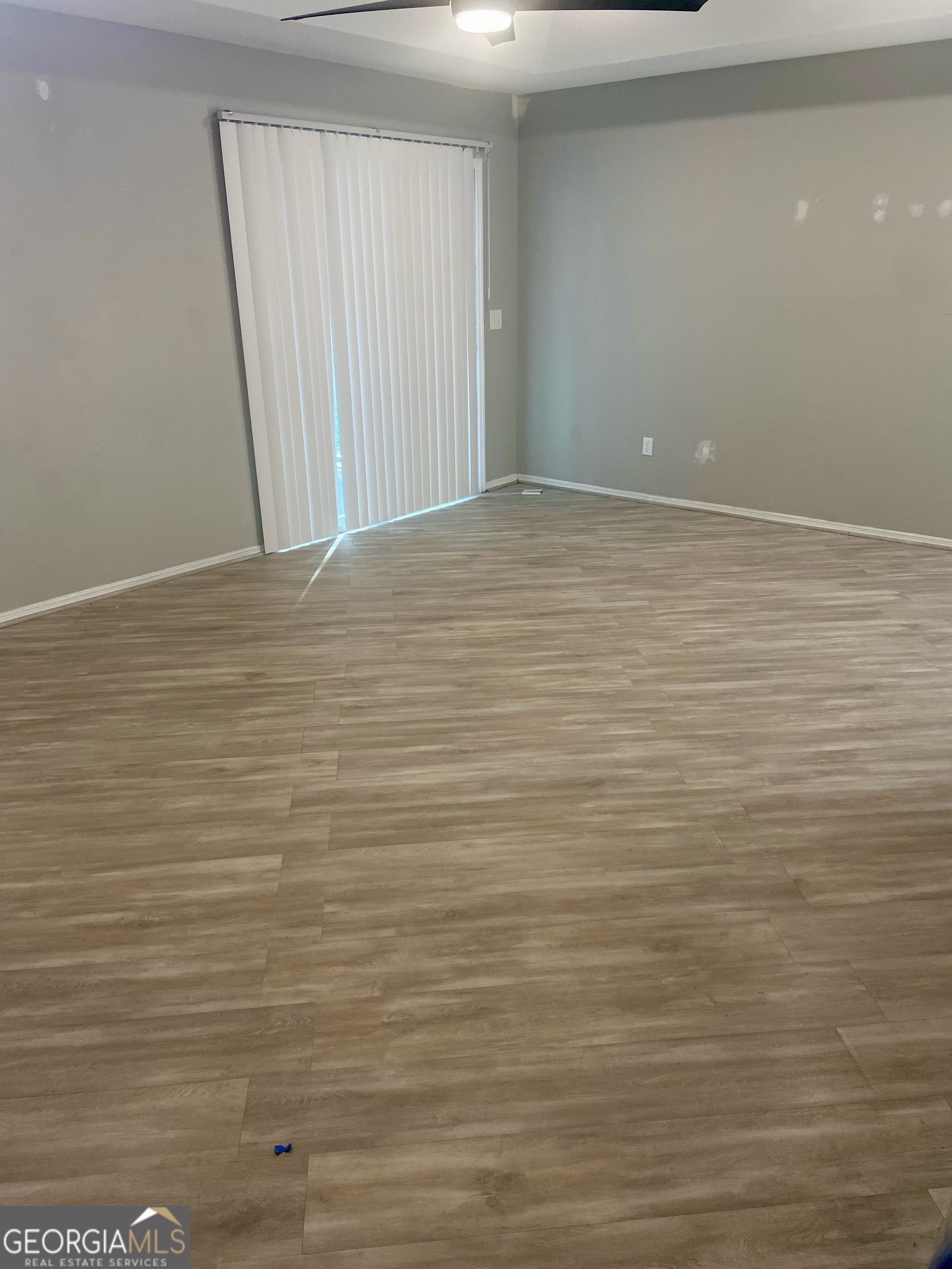 2216 Hunter Court Columbus, GA 31907 - Photo 6 of 16 a view of room with window