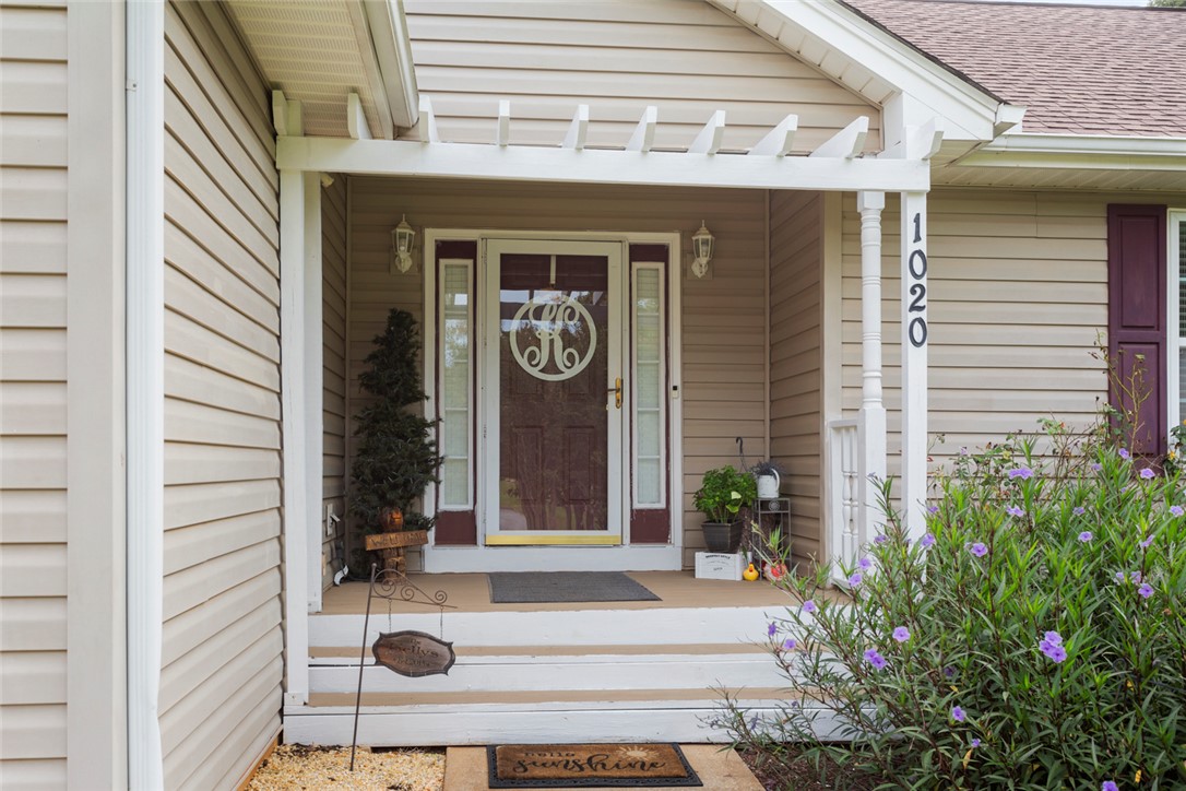 1020 Jody Drive Seneca, SC 29678 - Photo 2 of 25