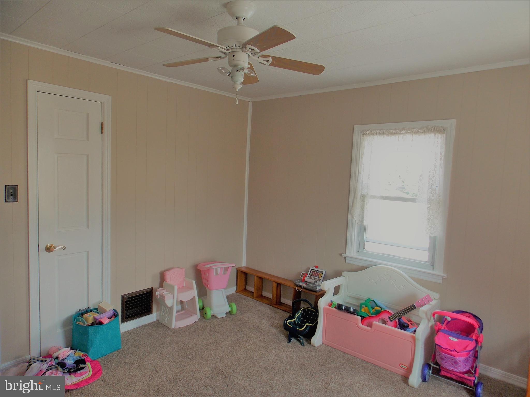 2564 Sheaffer Road Elizabethtown, PA 17022 - Photo 11 of 29