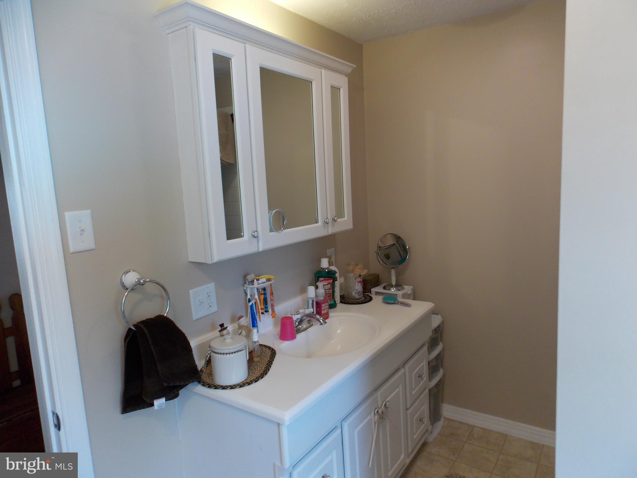 2564 Sheaffer Road Elizabethtown, PA 17022 - Photo 13 of 29