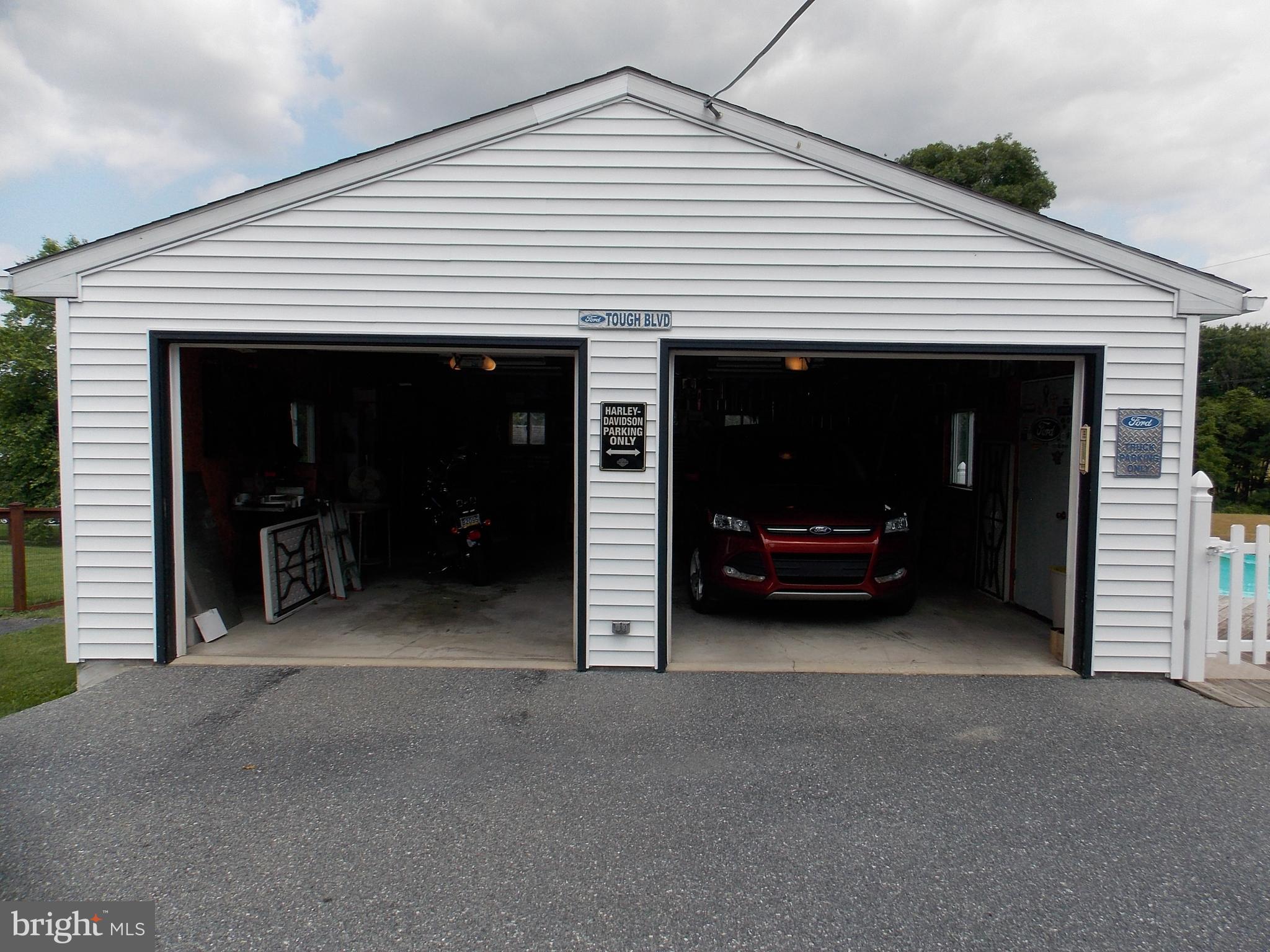2564 Sheaffer Road Elizabethtown, PA 17022 - Photo 22 of 29