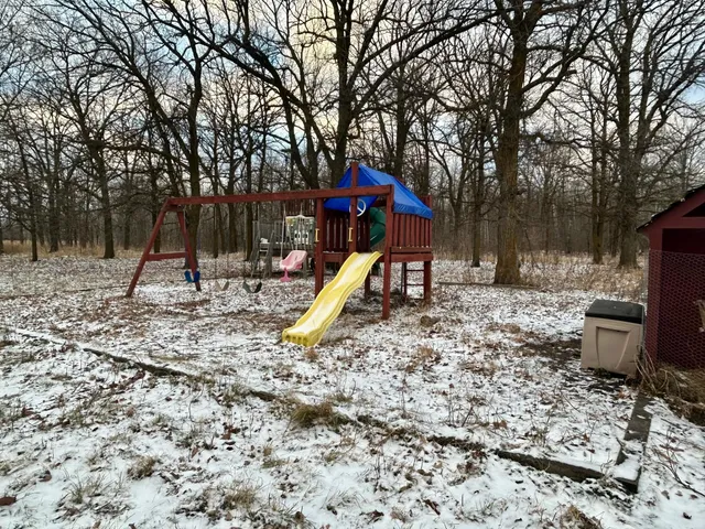 $299,900 | 10496 160th Street Northeast, Thief River Falls, MN 56701