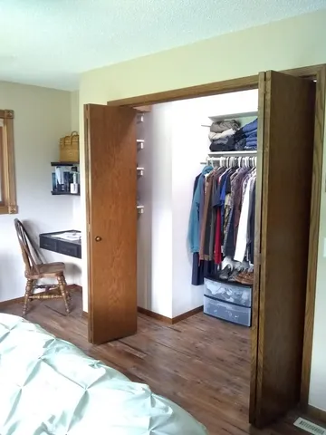 $299,900 | 10496 160th Street Northeast, Thief River Falls, MN 56701