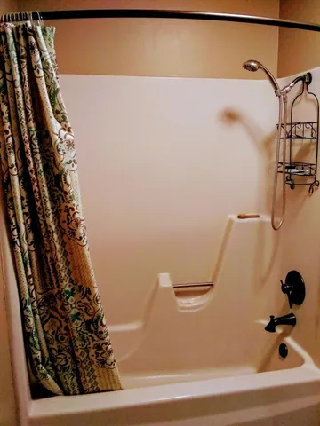 $299,900 | 10496 160th Street Northeast, Thief River Falls, MN 56701