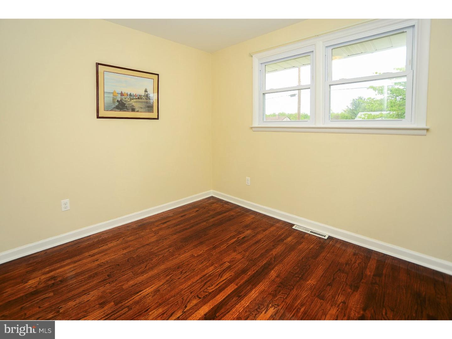 623 Georgetown Road Deptford, NJ 08090 - Photo 17 of 25 Bedroom 3