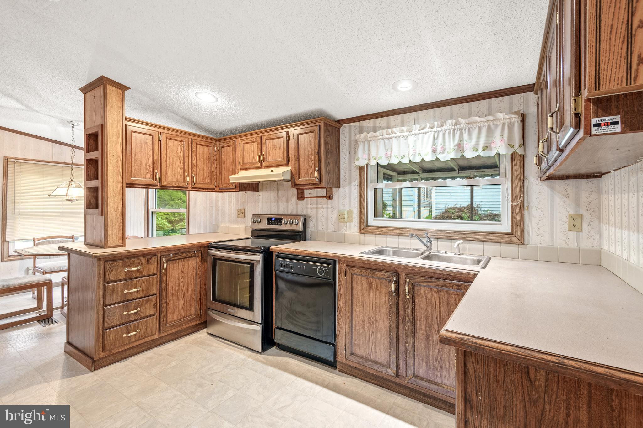 511 Pheasant Ridge Circle Lancaster, PA 17603 - Photo 12 of 31