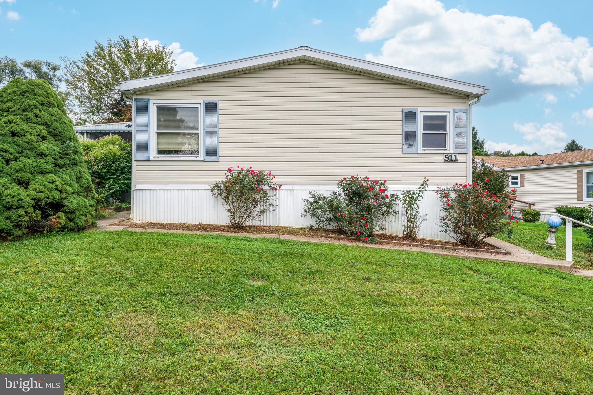 511 Pheasant Ridge Circle Lancaster, PA 17603 - Photo 3 of 31