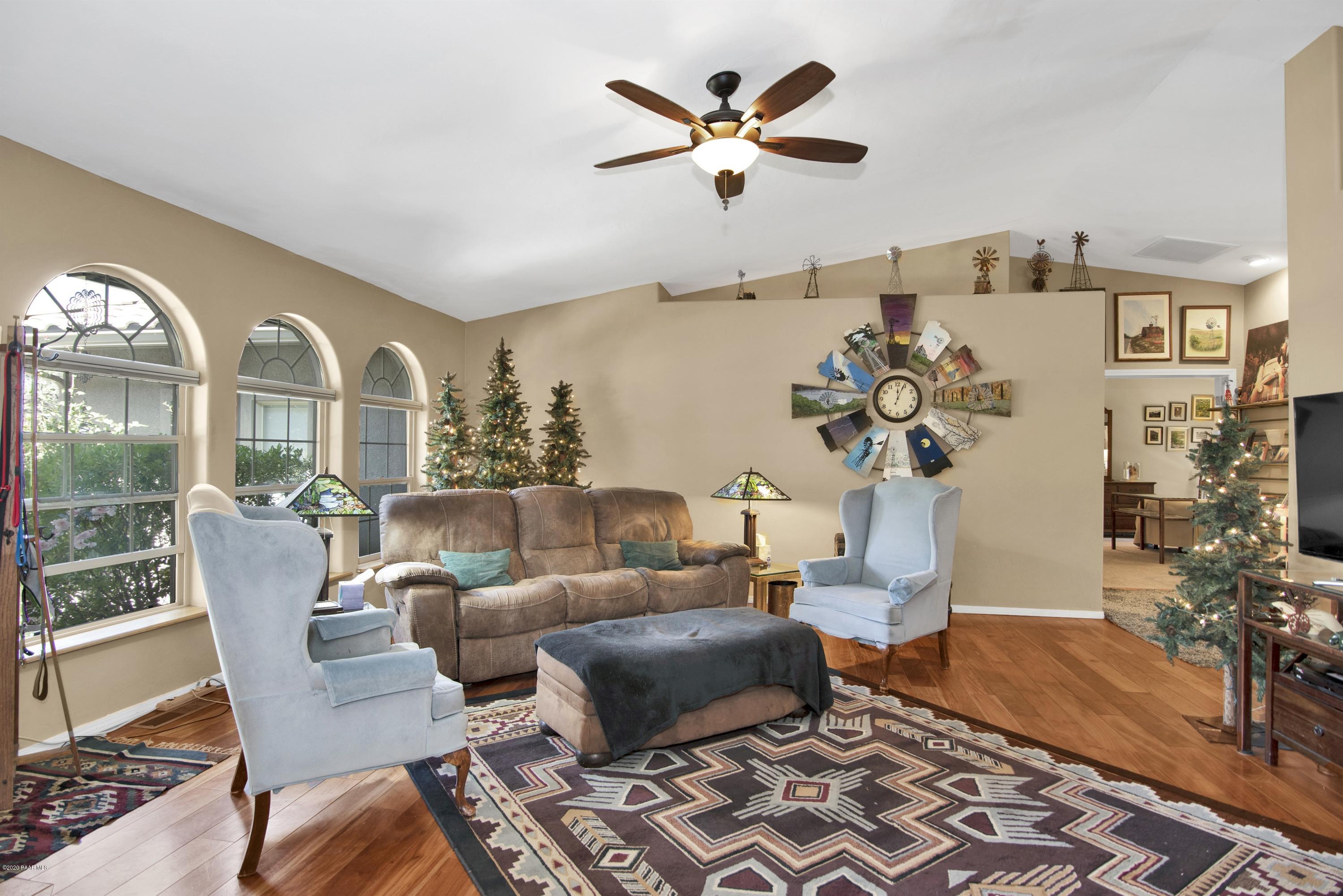 1815 Grandview Road Prescott, AZ 86305 - Photo 3 of 41 003_Living Room