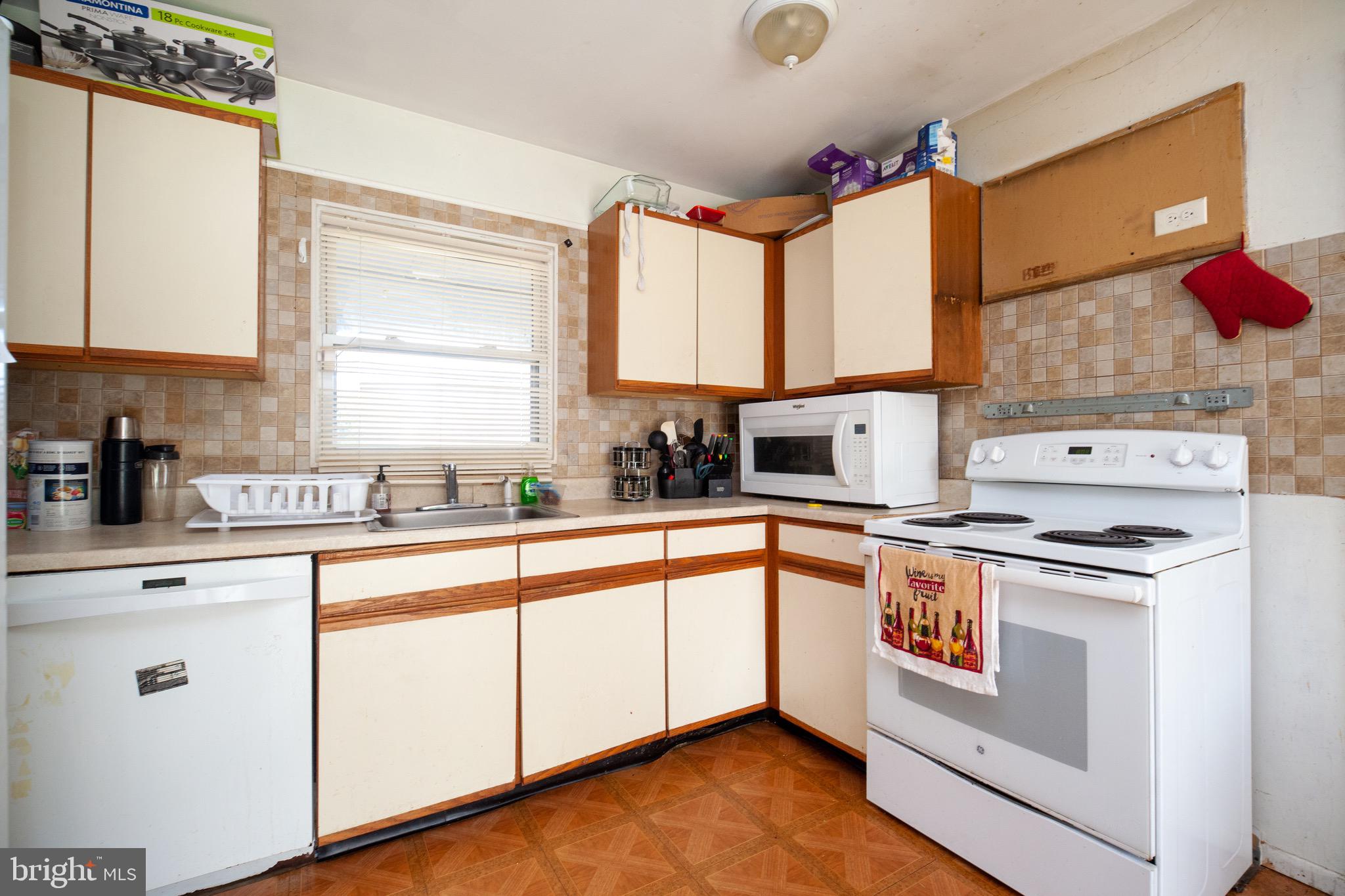 14 Mayfair Circle Willingboro, NJ 08046 - Photo 9 of 25