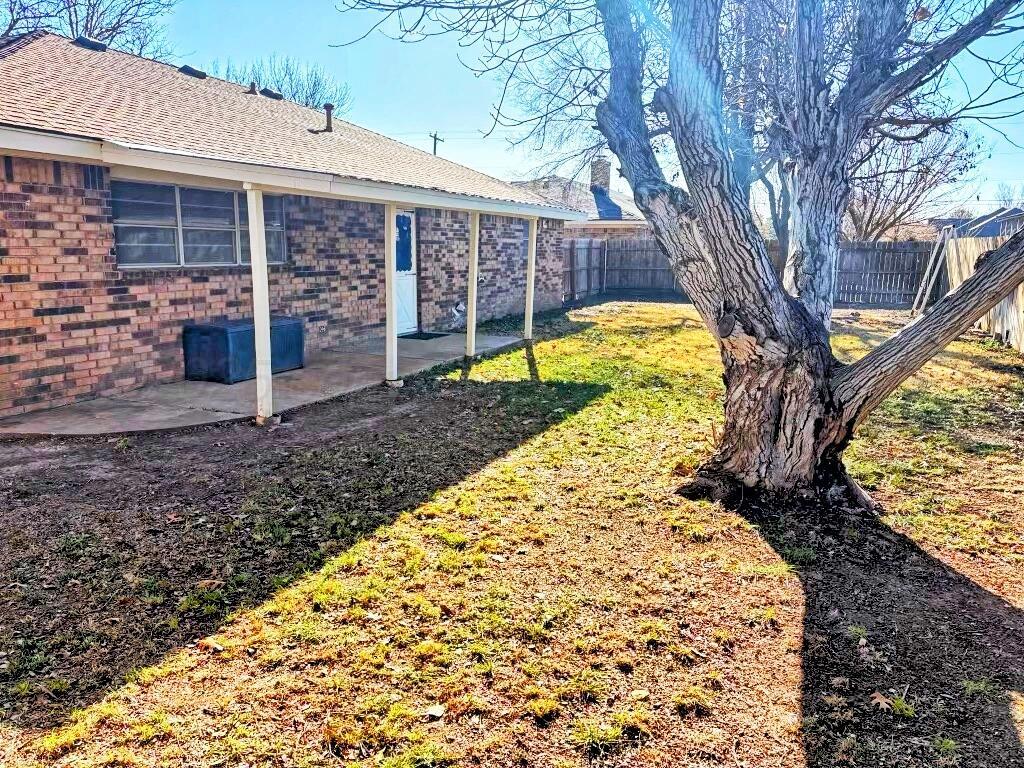 2310 Texas Street Perryton, TX 79070 - Photo 26 of 26 a view of back yard of the house