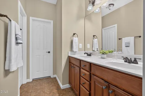 $579,000 | 1060 Kingston Grove Drive, Cary, NC 27519