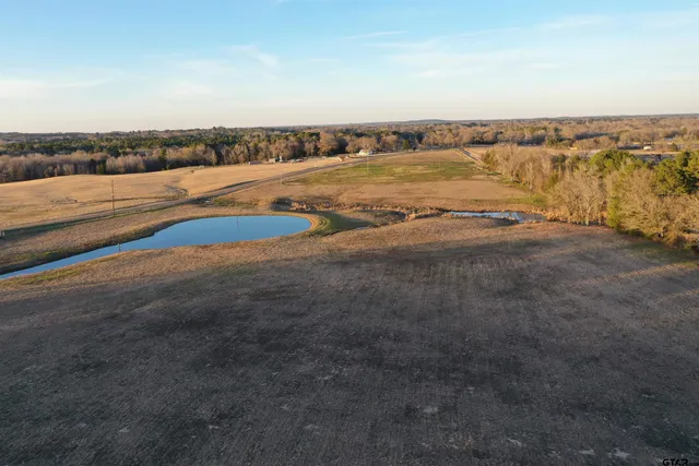 $600,000 | 177 St Troup Tx 75789, Troup, TX 75789