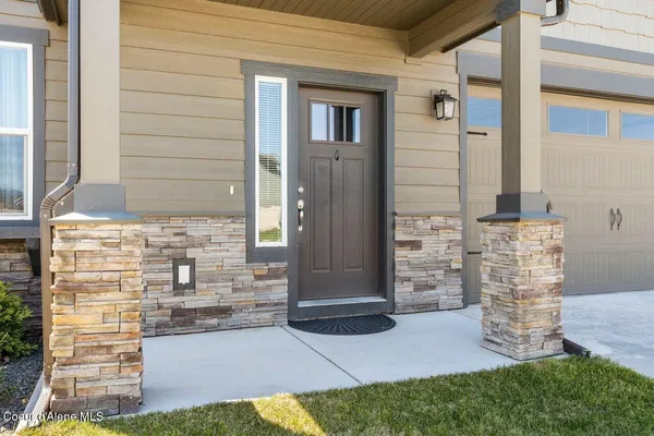 $499,000 | 13019 North Loveland Way, Hayden, ID 83835