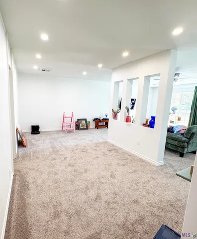 $215,000 | 20005 Oakwood Drive, Ponchatoula, LA 70454