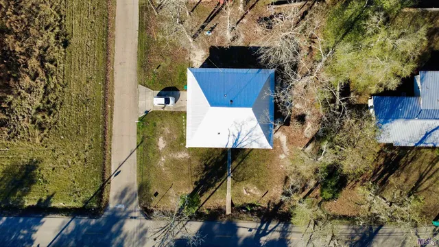 $215,000 | 20005 Oakwood Drive, Ponchatoula, LA 70454