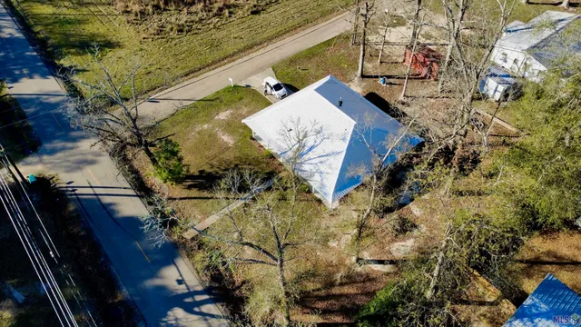 $215,000 | 20005 Oakwood Drive, Ponchatoula, LA 70454