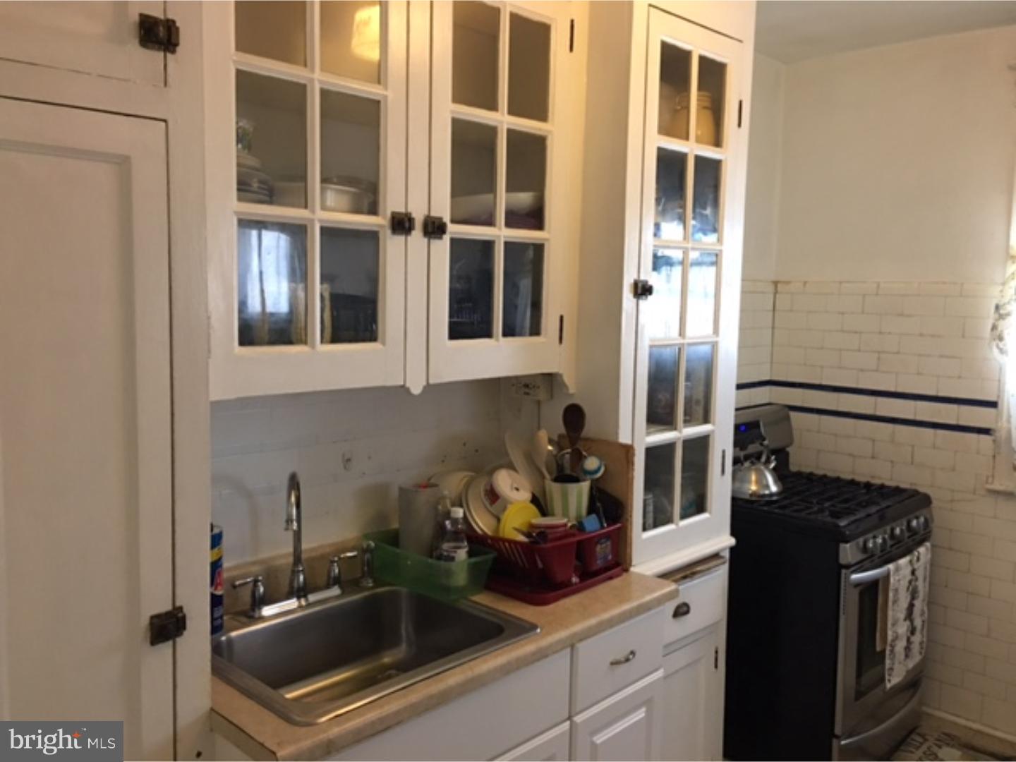 251 Avon Road Upper Darby, PA 19082 - Photo 8 of 17 Kitchen