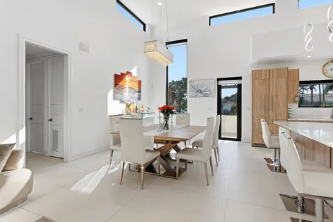 $2,900,000 | 1801 North Lakeside Drive, Lake Worth Beach, FL 33460