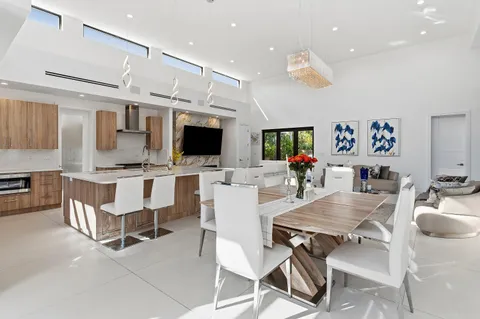 $2,900,000 | 1801 North Lakeside Drive, Lake Worth Beach, FL 33460