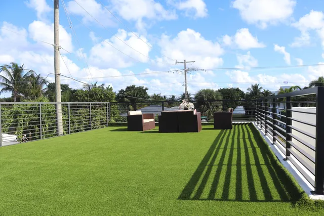 $2,900,000 | 1801 North Lakeside Drive, Lake Worth Beach, FL 33460