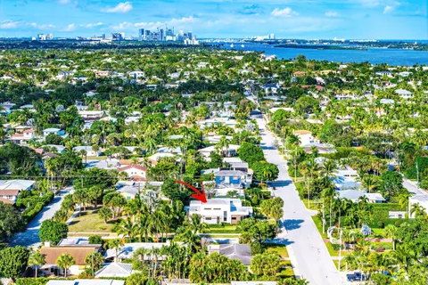 $2,900,000 | 1801 North Lakeside Drive, Lake Worth Beach, FL 33460